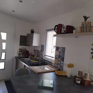 Bienvenue Au Dourmidou En Provence ! Appartement